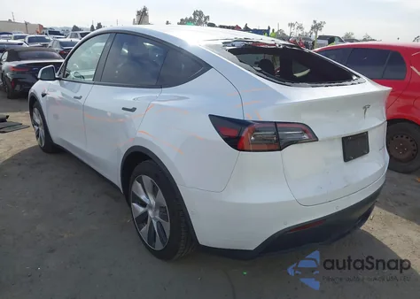 2021 Tesla Model Y Long Range Dual Motor All-Wheel Drive from USA, damaged, VIN 5YJYGDEE0MF161210